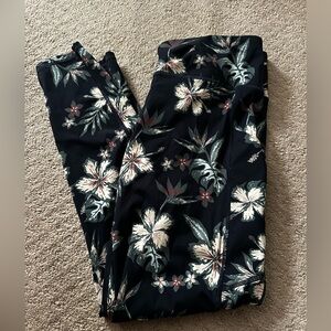 Vuori Navy Floral Leggings